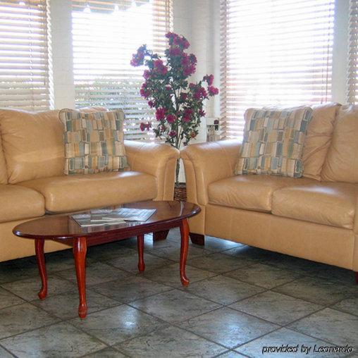 Econo Lodge Inn & Suites Yuma I-8 Интерьер фото
