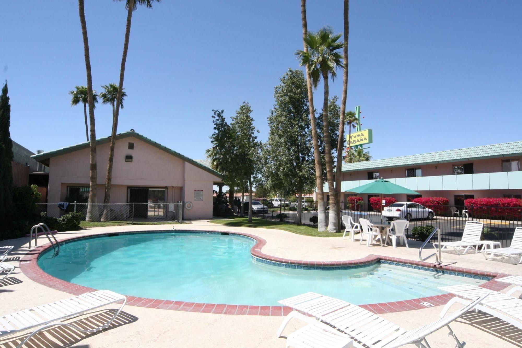 Econo Lodge Inn & Suites Yuma I-8 Экстерьер фото